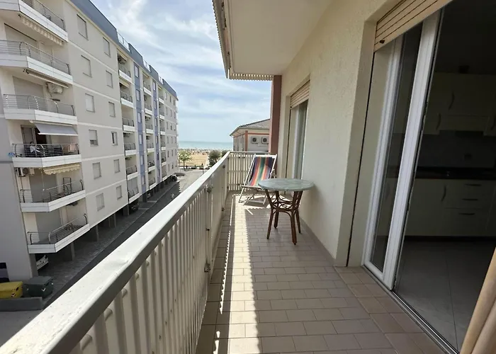 Seafront In Lejlighed