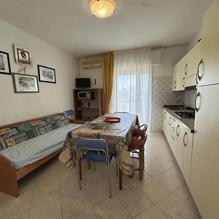 Apartment Seafront In